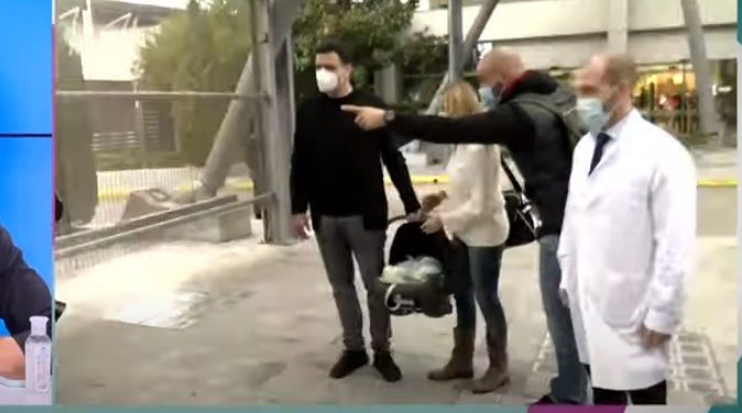 Alldaynews.gr Αυτός είναι ο λόγος που η Τζένη Μπαλατσινού και ο “Μικρός Κικίλιας” παρέμειναν τόσες μέρες στο μαιευτήριο