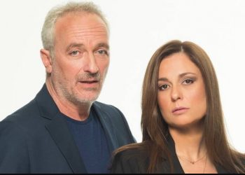 8 λέξεις: Η Εύα θρηνεί για τον χαμό της Ρωξάνης