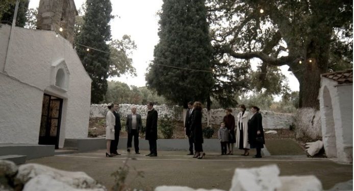 Άγριες Μέλισσες: Το πτώμα ενός άνδρα φέρνει τα πάνω – κάτω στο Διαφάνι[video]