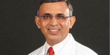 Alldaynews.gr Γιατρός έσβησε όλα τα χρέη των καρκινοπαθών ασθενών του ύψους 650 χιλ. δολ.