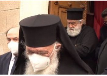 Ιερώνυμος: “Βγείτε στις παραλίες και στο Σύνταγμα και βγάλτε συμπέρασμα”