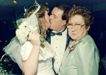 «Η μάνα του διέλυσε τον γάμο μας!»: 5 πεθερόπληκτες μοιράζονται τον πόνο τους