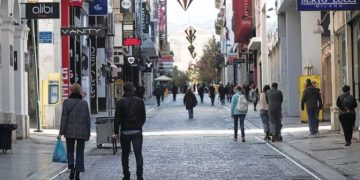 Alldaynews.gr Ξυλοδαρμός στην Ερμού: Ένοχα ερωτικά μυστικά μεταξύ των 15χρονων κοριτσιών-Ο Γιώργος ήταν…κορίτσι!