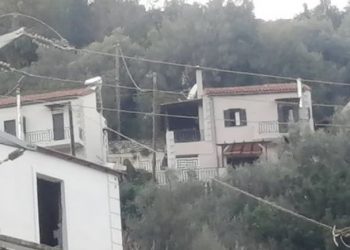 Άγριο έγκλημα: 55χρονη Γυναίκα βρέθηκε μαχαιρωμένη μέσα στο σπίτι της