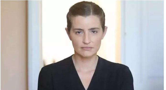 Άγριες Μέλισσες: “Παγώνουν” όλοι με την απρόσμενη κίνηση της Ελένης!