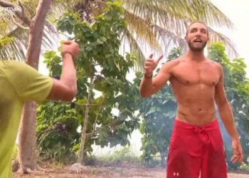 Ο Κόρομι του Survivor μοντέλο σε φωτογράφιση με μποξεράκια μαζί με παίκτρια του Gntm[photos]