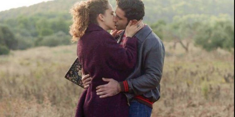 Alldaynews.gr Άγριες μέλισσες: Επίσημα ζευγάρι ο Μπάμπης με την Ασημίνα;