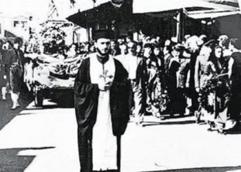 Η φοβερή ιστορία του παπά που το έσκασε από στρατόπεδο για να κηδέψει τον Καζαντζάκη