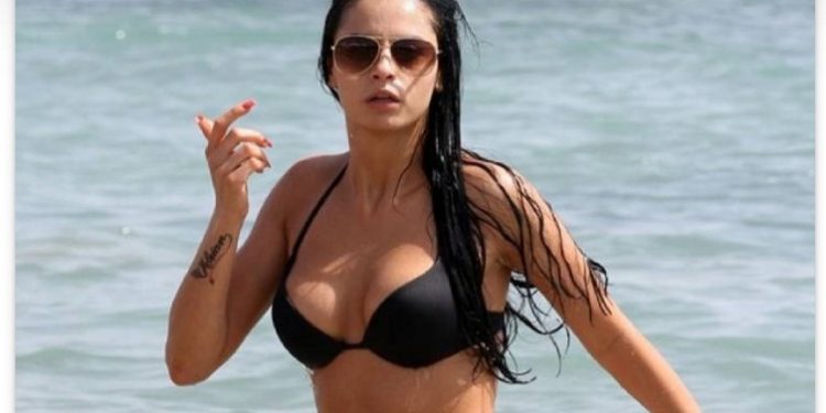 Δήμητρα Αλεξανδράκη: Αν μου ζητήσουν να πάω στο Survivor, θα πάω με τα… τέσσερα»