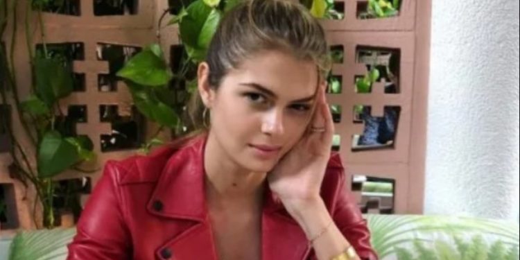 Alldaynews.gr Αμαλία Κωστοπούλου: Διέγραψε τον λογαριασμό της στο Instagram