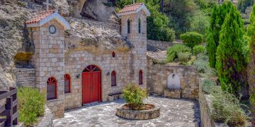 Alldaynews.gr cave-church-εκκλησία εορτολόγιο γιορτή ορθόδοξη χριστιανισμός
