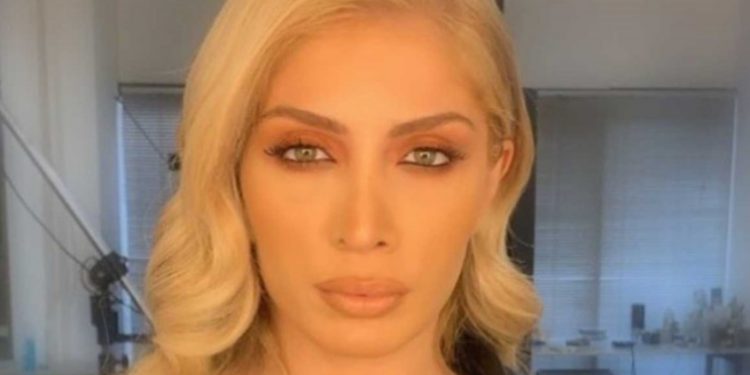 Η Σοφία Δανέζη έκανε Τατουάζ στα…χείλη της!![photo]