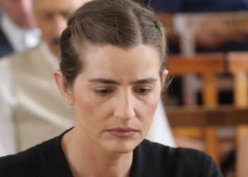 Άγριες Μέλισσες: Η Ελένη ξανά στην φυλακή για φόνο