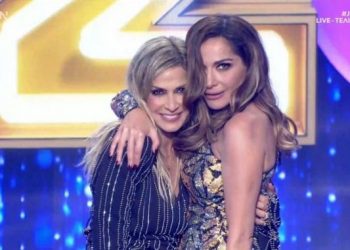 Το επικό σχόλιο της Βανδή σε φωτογραφία της Βίσση