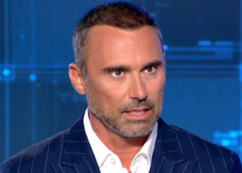 Alldaynews.gr Γιώργος Καπουτζίδης: Ο νέος παρουσιαστής του The Voice