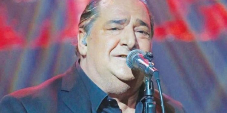 Άλλος άνθρωπος! Δείτε πως είναι ο Βασίλης Καρράς σήμερα![photo]