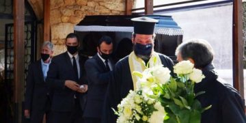 Θρήνος επικράτησε στη κηδεία της ηθοποιού Μιράντας Κουνελάκη