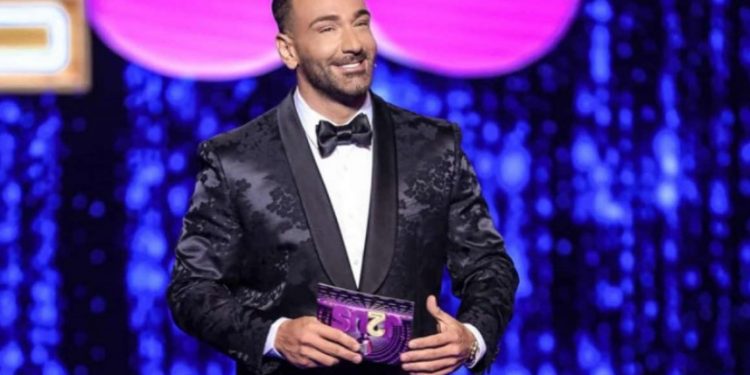 Επιστρέφει σύντομα το νέο J2US! Οι μεγάλες αλλαγές που θα δούμε!