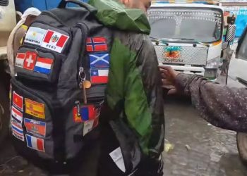 Γιώργος Μαυρίδης: Καρέ- καρέ η στιγμή που του επιτίθεται κλέφτης στην Αντίς Αμπέμπα