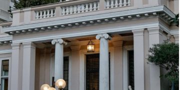 Alldaynews.gr Πασίγνωστος Επιχειρηματίας σε Μαξίμου: “Αν δεν ανοίξετε το Λιανεμπόριο, τα μαζεύω και πάω Βουλγαρία”