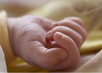 Alldaynews.gr Έχω ένα αγοράκι 10 μηνών και θέλω να το δώσω για υιοθεσία. Πού μπορώ να απευθυνθώ;