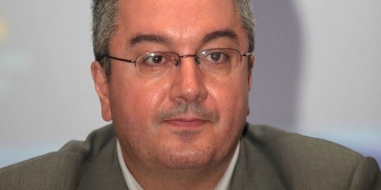 Alldaynews.gr “Στην κάσα να σε βάλουνε”-Κατάρες και απειλές κατά του Ηλία Μόσιαλου