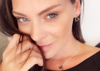 Η Υβόννη Μπόσνιακ στην πιο τολμηρή φωτογραφία της![photo]