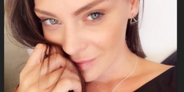 Η Υβόννη Μπόσνιακ στην πιο τολμηρή φωτογραφία της![photo]