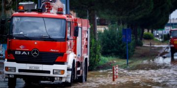 Έκτακτη ανακοίνωση για τον καιρό: Αποφύγετε την μετακίνηση – Δείτε τις περιοχές