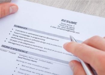 Σημαντικό! Τι κοιτούν στο βιογραφικό σου οι εργοδότες τα πρώτα 30 δευτερόλεπτα