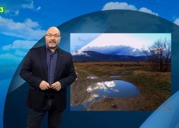 Σάκης Αρναούτογλου