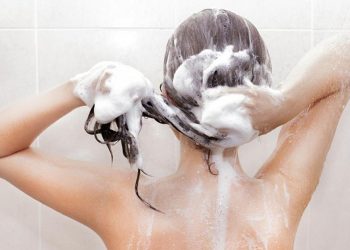 λουσιμο λούσιμο μπάνιο μπανιέρα