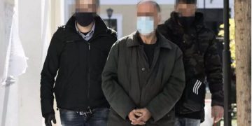 Alldaynews.gr Αυτός είναι ο 62χρονος καθηγητής που κακοποιούσε σεξουαλικά 15χρονο αγόρι απο τα 8 του χρόνια