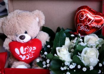 LockDown: Στο τραπέζι το άνοιγμα των ανθοπωλείων ενόψει Αγίου Βαλεντίνου