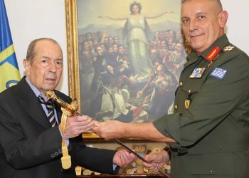 EFOPLISTIS-Τσούνης