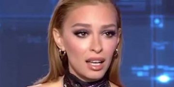 Alldaynews.gr Ελένη Φουρέιρα: «Η μαμά μου έβγαινε και βάραγε με καραμπίνα στον αέρα για να δείξει ότι έχει όπλο»