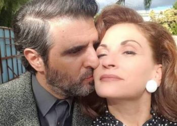 Άγριες Μέλισσες: Ο Μιλτιάδης κάνει πρόταση γάμου στη Βιολέτα