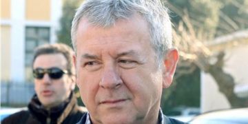 Παρέμβαση εισαγγελέα για τις δηλώσεις Γιαννάκου ότι παρέλυσε νοσηλεύτρια μετά το εμβόλιο