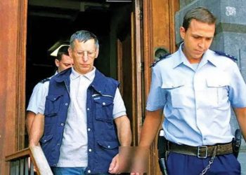 Κτήνος: Βίασε και σκότωσε 32 κορίτσια με συνεργό τη σύζυγό του