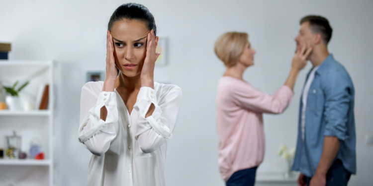 Alldaynews.gr πεθερά pethera