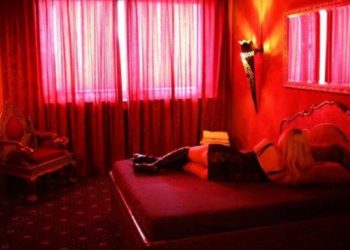 Ν. Κόσμος: Οίκος ανοχής λειτουργούσε κανονικά! Είχε πάρει ΚΑΔ για ιατρείο φυσικοθεραπείας