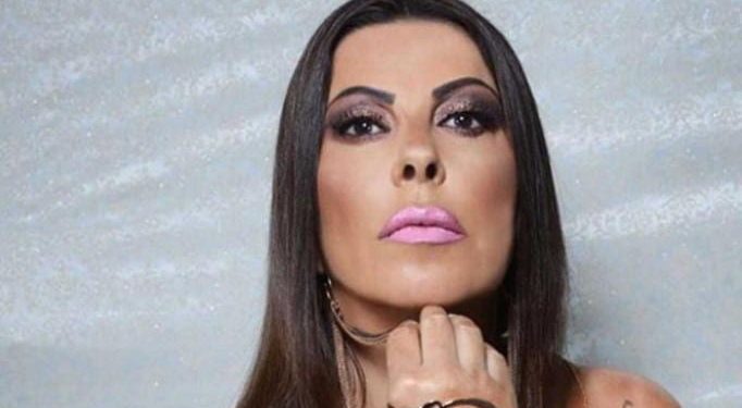 Άντζελα Δημητρίου: Με κοίταζε και αυνανιζόταν