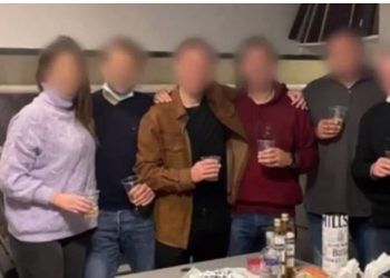 Κορονοπάρτι αστυνομικών μέσα στην ΓΑΔΑ-Εισαγγελική έρευνα για το συμβάν