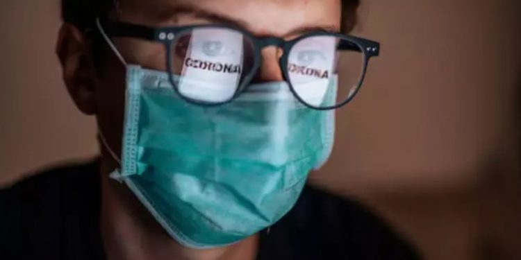 Alldaynews.gr Κορωνοϊός: Τι μπορεί να συμβεί αν φοράτε γυαλιά για τη μυωπία