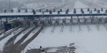 Alldaynews.gr «Μήδεια» Χωρίς σχέδιο: Έκοψαν την Ελλαδα στα 2 – Κλειστοί δρόμοι, εγκλωβισμένοι οδηγοί