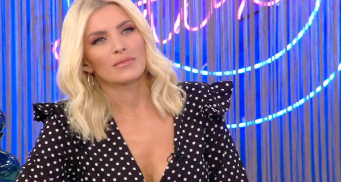 Alldaynews.gr Σοκ για την Κατερίνα : Έγκυος η Σπυροπούλου από τον πρώην της Καινούργιου