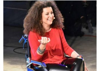 Δάκρυα Χαράς! Η ηθοποιός Κατερίνα Βρανά μετά απο 4 χρόνια κατάφερε να σηκωθεί από το αναπηρικό αμαξίδιο[photo]