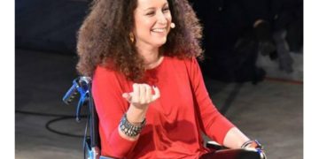 Δάκρυα Χαράς! Η ηθοποιός Κατερίνα Βρανά μετά απο 4 χρόνια κατάφερε να σηκωθεί από το αναπηρικό αμαξίδιο[photo]