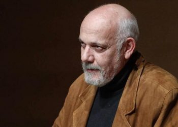 Κιμούλης: «Δεν είναι ώρα να μιλήσω, σύντομα θα επανέλθω» (vid)