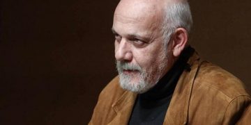 Alldaynews.gr Κιμούλης: «Δεν είναι ώρα να μιλήσω, σύντομα θα επανέλθω» (vid)